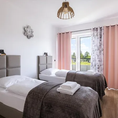 Everysky Gorskie Tarasy - Kwiatowa 5-7 Aparthotel Milkow (Lower Silesia)